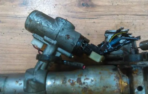 Nissan Primera Ignition lock contact 