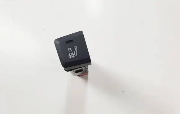 Chevrolet Captiva Seat heating switch