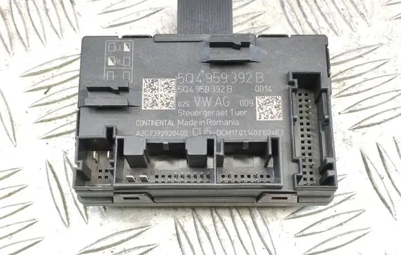Skoda Octavia Mk3 (5E) Door control unit/module 5Q4959392B A2C7392920400