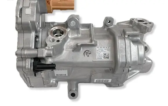 Mercedes-Benz Vito Viano W447 Air conditioning (A/C) compressor (pump) A0008304604 EKL30277OE 970263NO