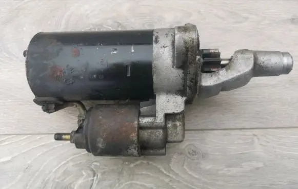 Audi A6 S6 C5 4B Starter motor 029911023 0001109084