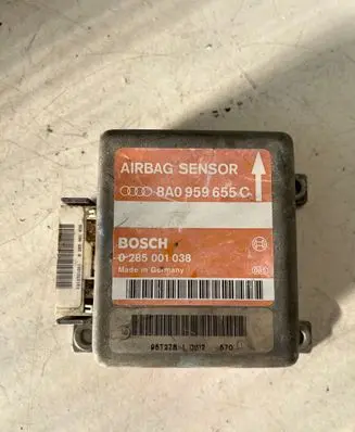 Audi A4 S4 B5 8D Airbag control unit/module 8A0959655C 0285001038