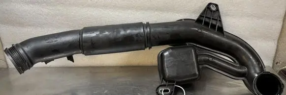 Intercooler hose/pipe
