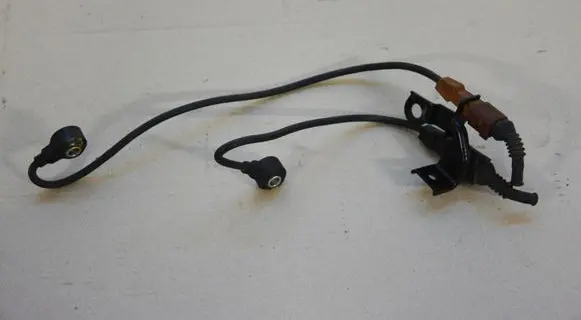 Volkswagen Touareg II Detonation knock sensor 079905377E 077905377G