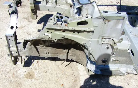 Citroen C1 Front side member 1245