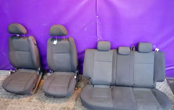 Seat set