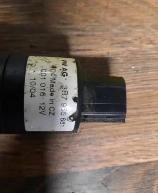 Audi A3 S3 8P Windscreen/windshield washer pump