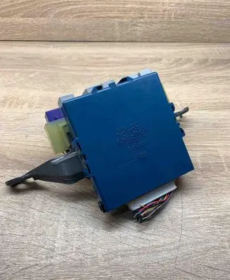Toyota Corolla Verso AR10 Combustion control unit/module 896180F020 MB1238009021