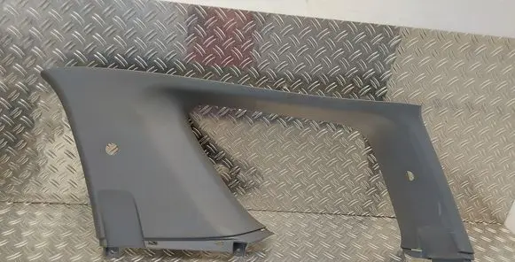 Toyota RAV 4 (XA20) Rear side glass trim 6247042060 6247142020