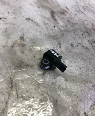 Volkswagen Touran III Airbag deployment crash/impact sensor 5q0959651b