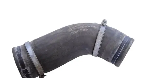 Volvo XC40 Intercooler hose/pipe 32224389