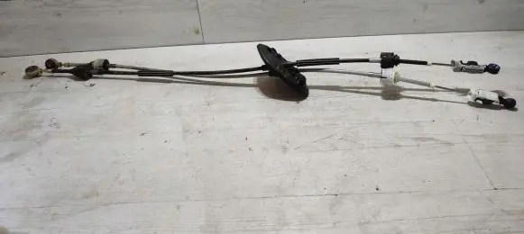 Gear shift cable linkage