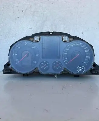Volkswagen PASSAT B6 Speedometer (instrument cluster) 3C0920870A V0018000