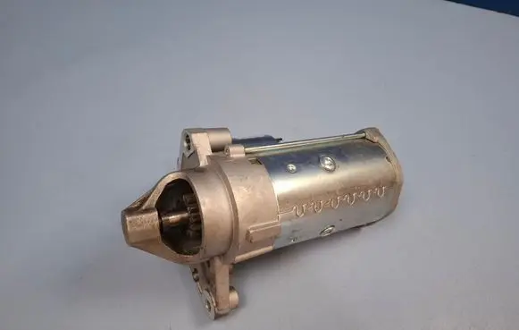 Citroen Berlingo Starter motor STX200035 9646694080