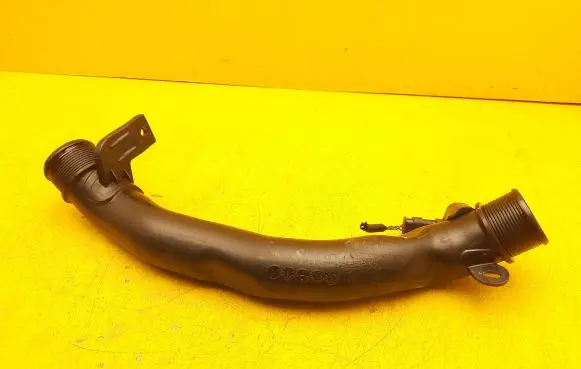 Citroen DS7 Crossback Intercooler hose/pipe 9820116080