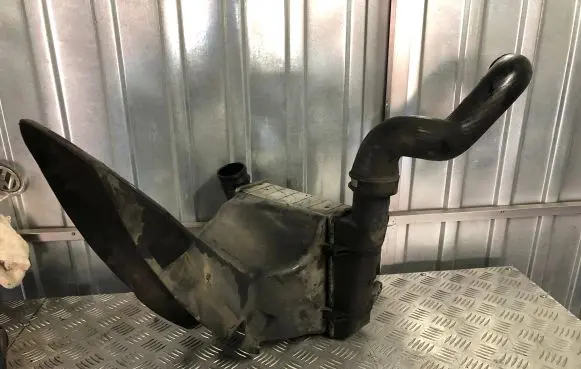 Audi A4 S4 B7 8E 8H Intercooler radiator 8E0145805S