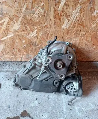 BMW X3 F25 Gearbox transfer box case 7505376