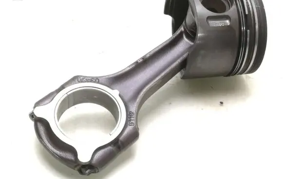 Mercedes-Benz E W211 Piston with connecting rod 611