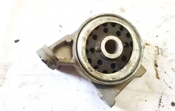 Ford Mondeo MK I Engine mount bracket 22161