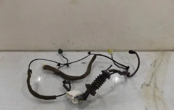 Chevrolet Aveo Front door wiring loom/harness boot 
