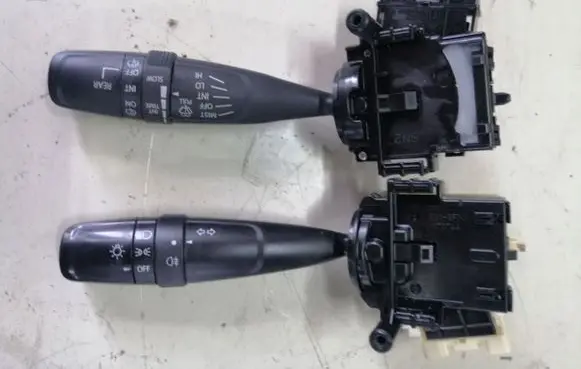 Suzuki Vitara (LY) Wiper control stalk AM64J7RW07660