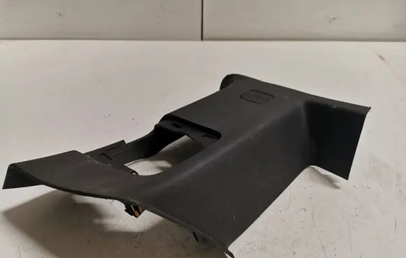 Chevrolet Camaro (B) pillar trim (top) 84016269