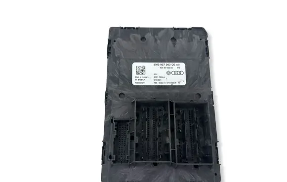 Audi A4 S4 B9 8W Comfort/convenience module 8W0907063CG