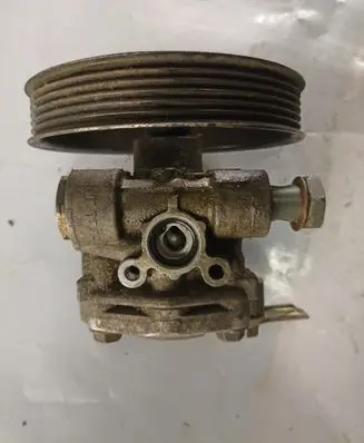 Mitsubishi Grandis Power steering pump 35071751
