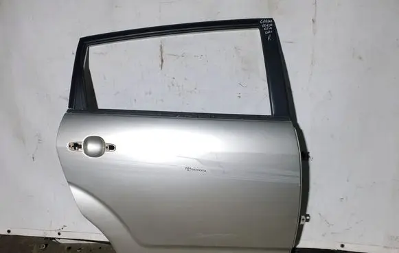 Toyota Corolla Verso AR10 Rear door 