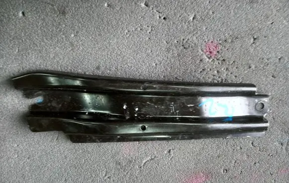 Audi Q5 SQ5 Radiator mount bracket 80A805527 09643113
