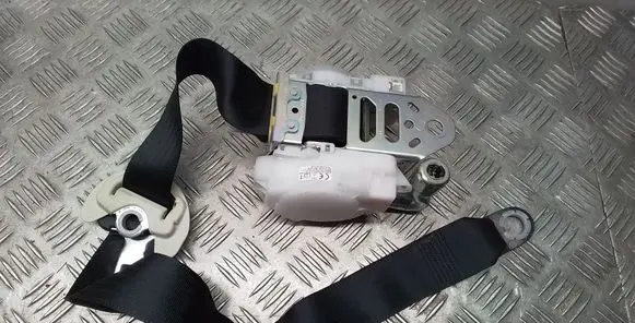 Lexus CT 200H Front seatbelt 0540040
