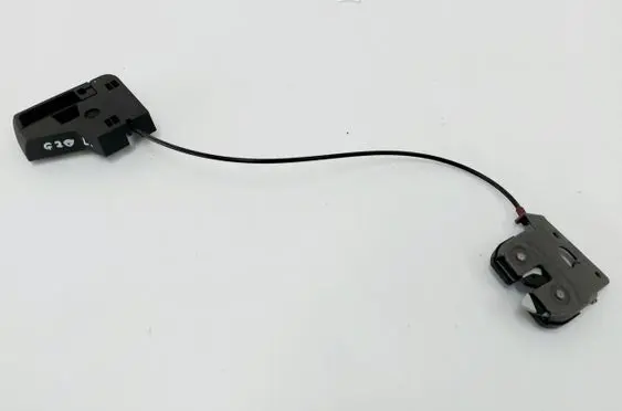 BMW 3 G20 G21 Seat back rest lock catch 7050100
