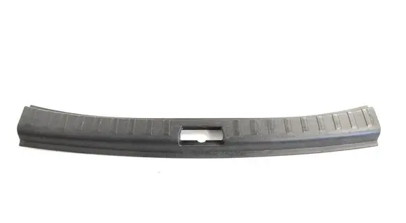 Nissan Juke I F15 Trunk/boot sill cover protection 6H52113A10ACW