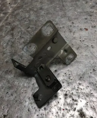 Renault Trafic III (X82) Fender mounting bracket 164752310RBILI 164752310R