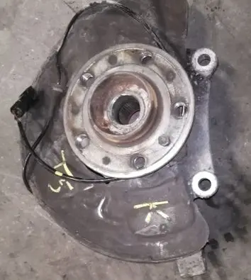 Volvo S60 Front wheel hub spindle knuckle