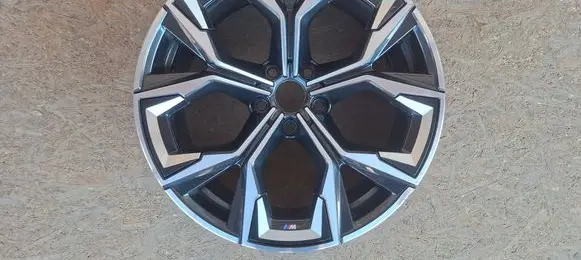 BMW i4 R19 alloy rim 8747306 K65699T