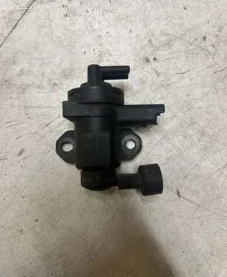 Citroen C5 Turbo solenoid valve 9628971180 0928400309
