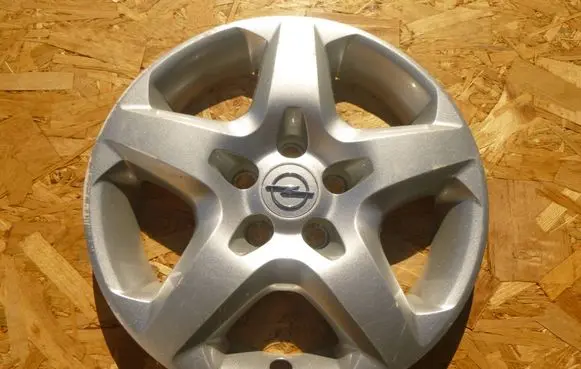 Opel Zafira B R16 wheel hub/cap/trim 13240543