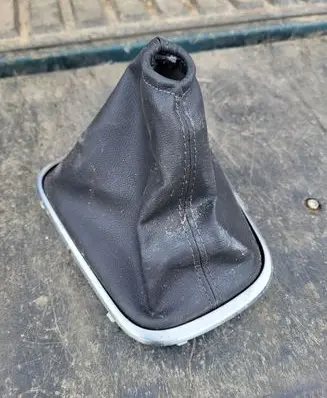 Renault Kadjar Gear lever shifter trim leather/knob