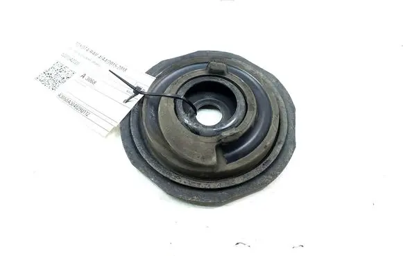 Toyota RAV 4 (XA40) Front upper strut mount 5220342020