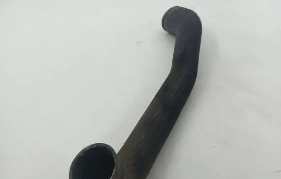 Toyota Avensis T270 Intercooler hose/pipe Y00460029