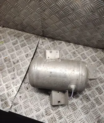 Volkswagen Phaeton Vacuum air tank 3d0616201