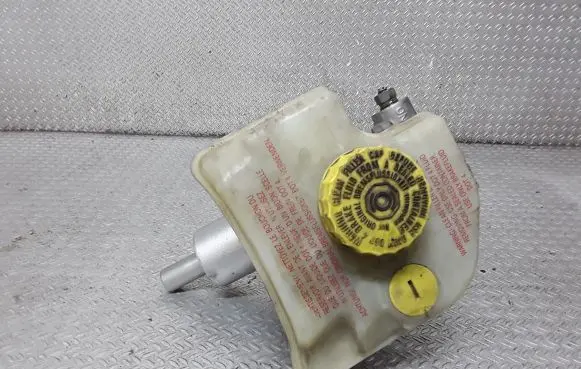 Volkswagen Phaeton Master brake cylinder 3D0611301B