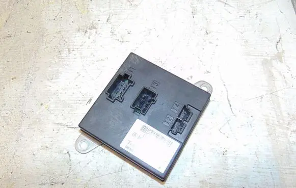 Mercedes-Benz E W211 Comfort/convenience module A2115453632
