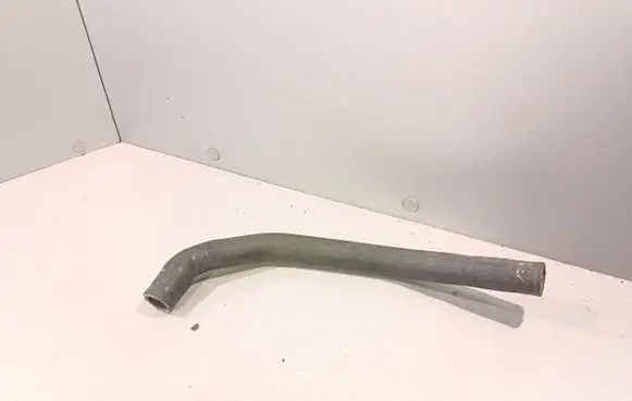 Audi A4 S4 B6 8E 8H Engine coolant pipe/hose 06B121058S