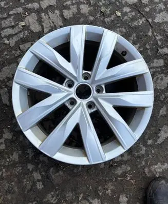 Volkswagen Arteon R17 alloy rim 3G8601025