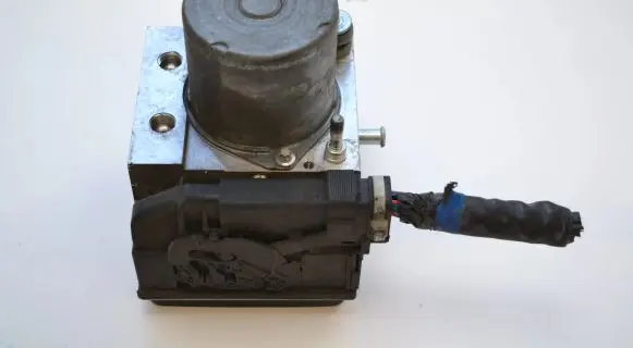 Subaru Impreza III ABS Pump 0265951130 0265230485