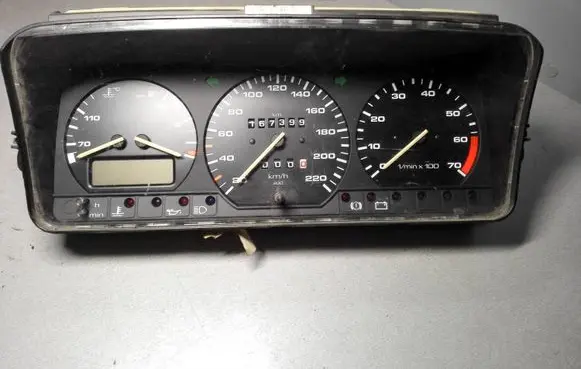 Volkswagen PASSAT B4 Speedometer (instrument cluster) 357919035CC 6160523002