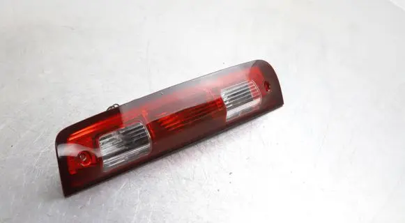 Dodge RAM 1500 DS Third/center stoplight 55372082