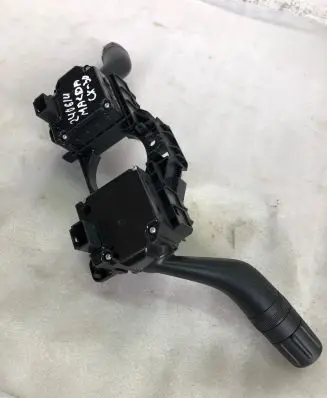 Mazda CX-30 Wiper turn signal indicator stalk/switch 195103885